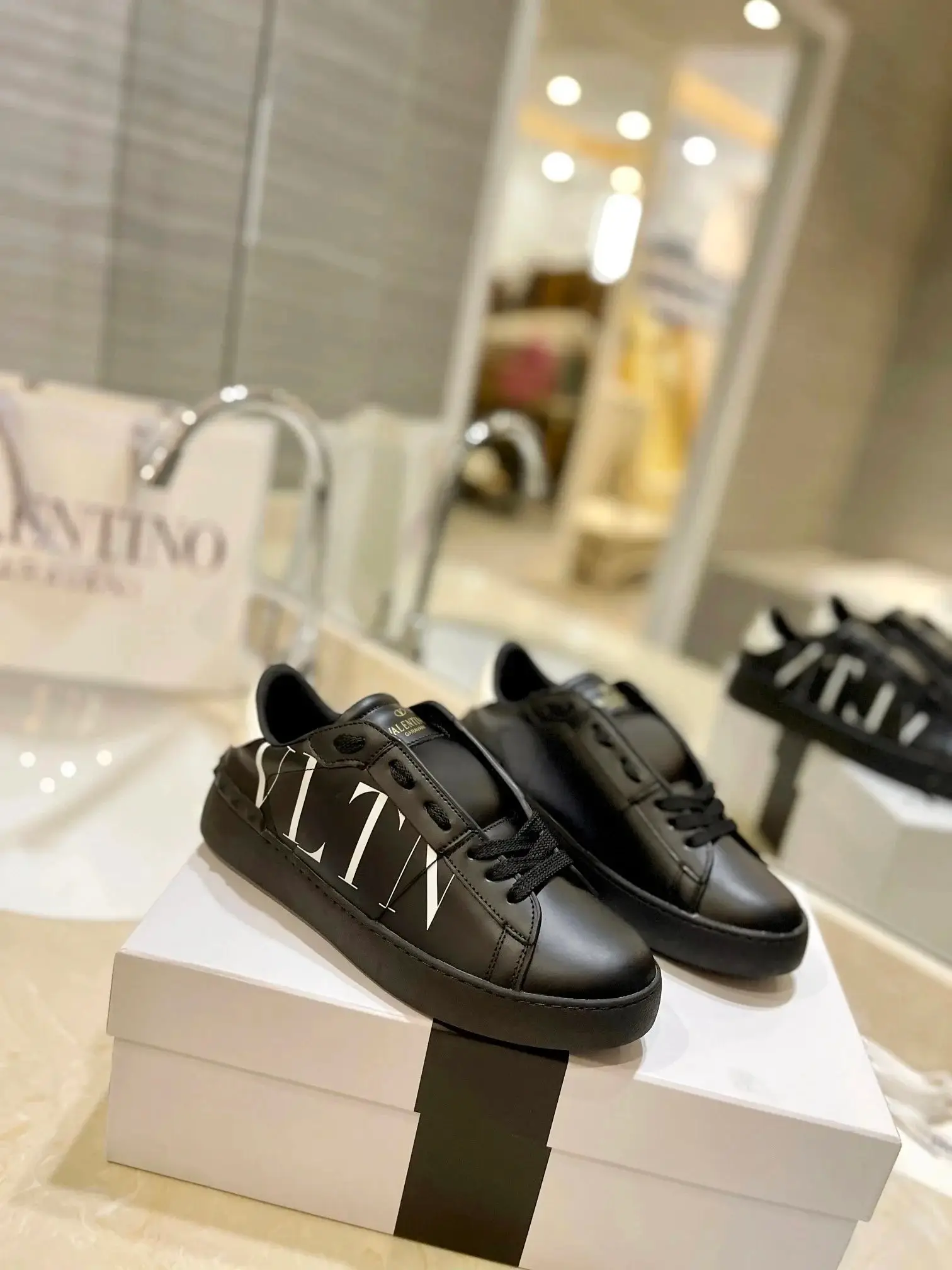 Valentino shoe 3