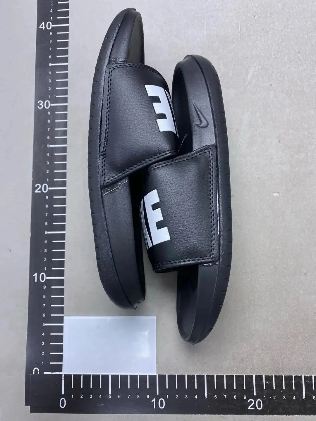 Nike Puma slippers （15+） 3
