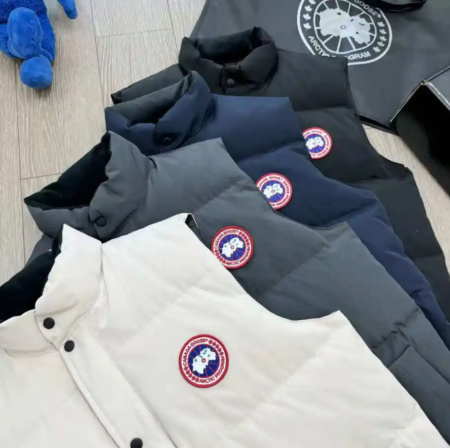 Canada Goose Mayfair Vest [4 styles] 3