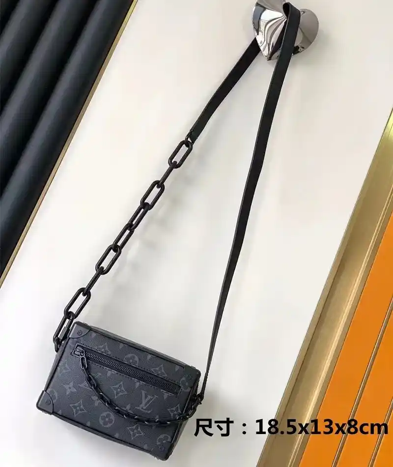 LV CHAIN genuine leather bag （40 +) 2